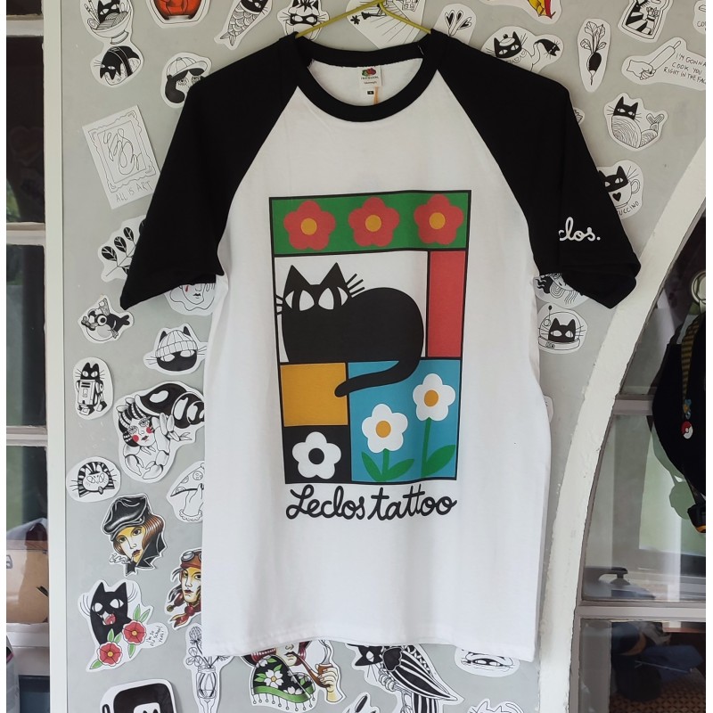 T-shirt type Baseball motif "Fenêtre"